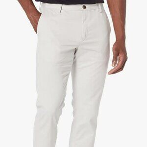 Amazon Essentials Men's Slim-Fit Wrinkle-Resistant Flat-Front Chino Pant